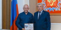 Жителю Ташлы вручили Благодарность Законодательного собрания Оренбургской области - Газета Илецкая Защита